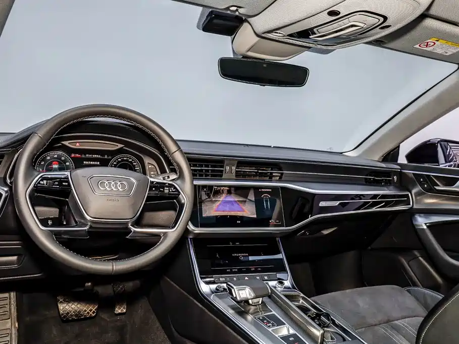 Audi A7L — фото 20