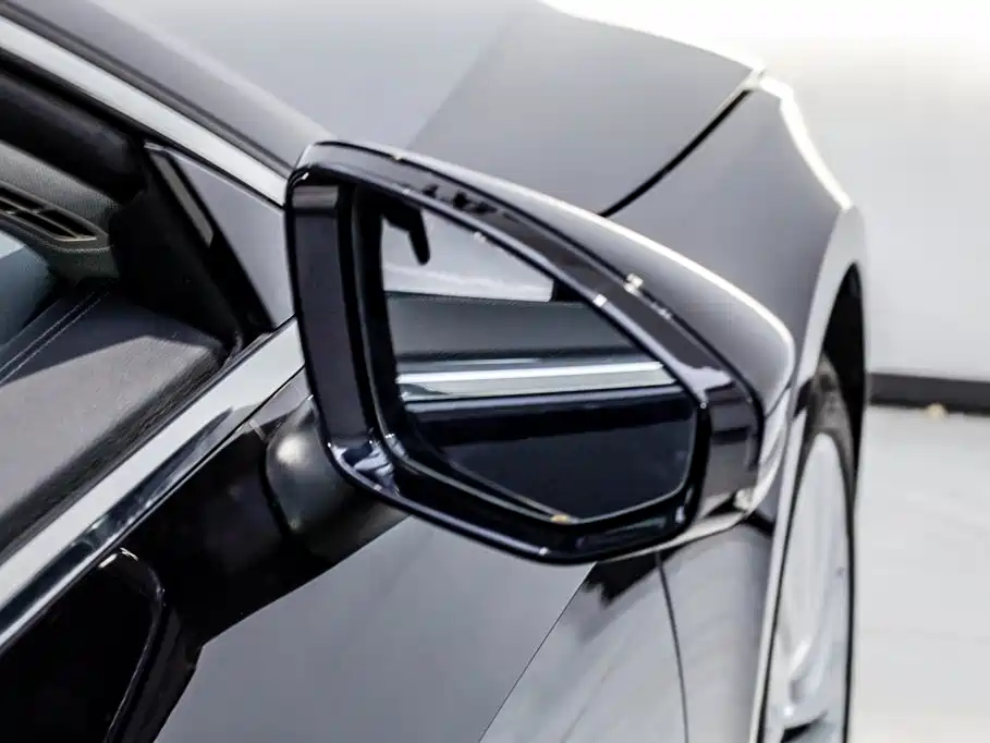 Audi A7L — фото 23