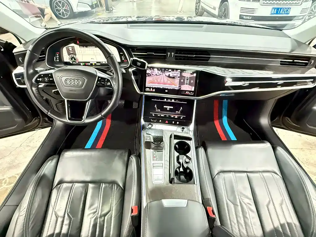 Audi A6L — фото 5