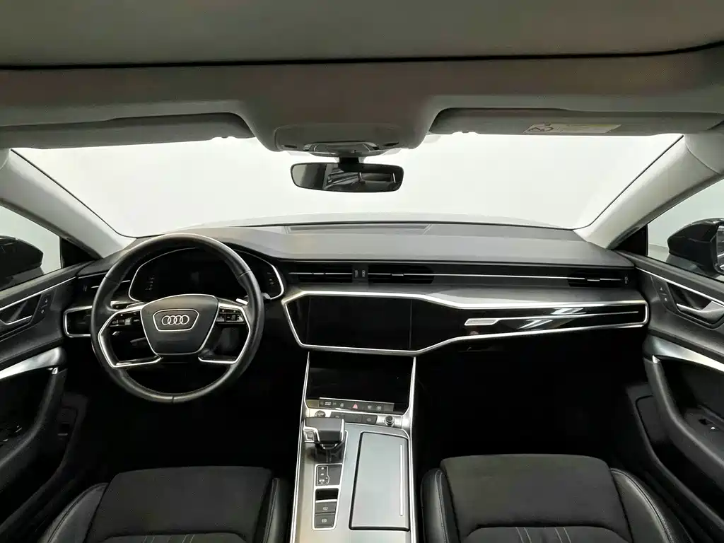 Audi A7L — фото 6