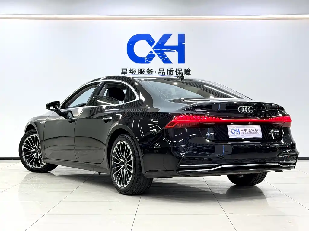 Audi A7L — фото 5