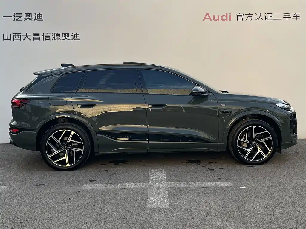 Audi Q6L e-tron — фото 4