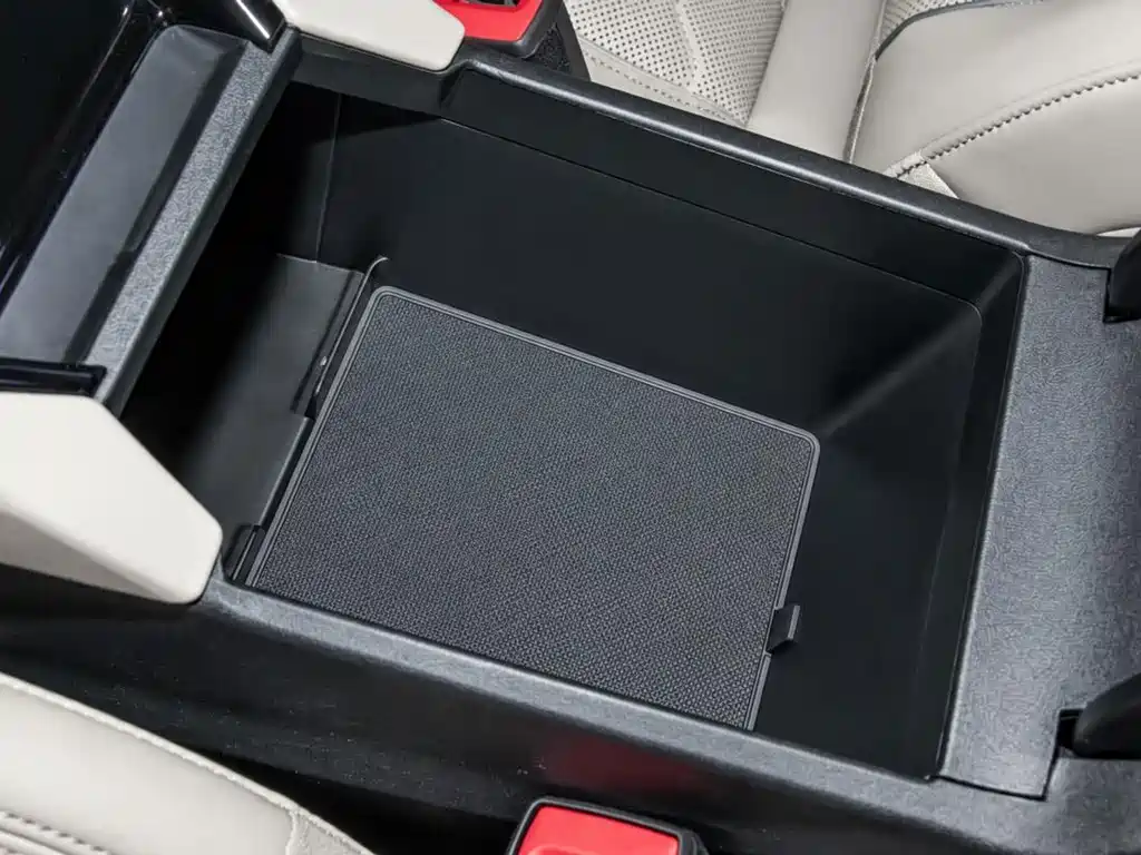 Audi Q6L e-tron — фото 11