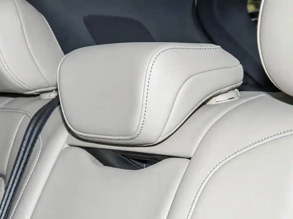 Audi Q6L e-tron — фото 14