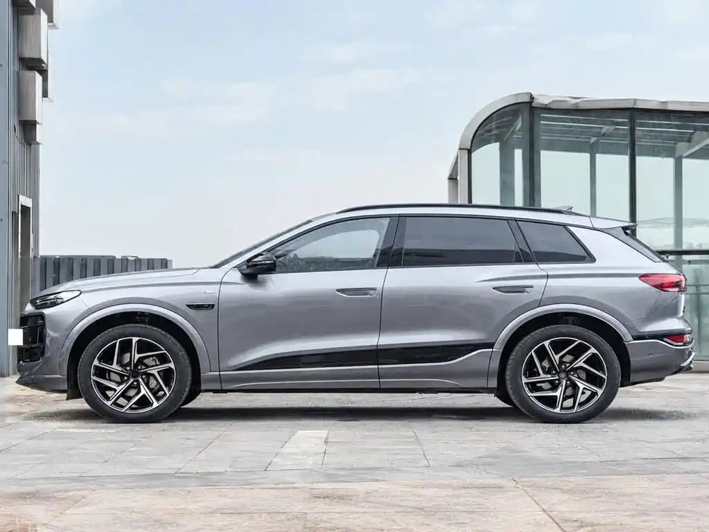 Audi Q6L e-tron — фото 8