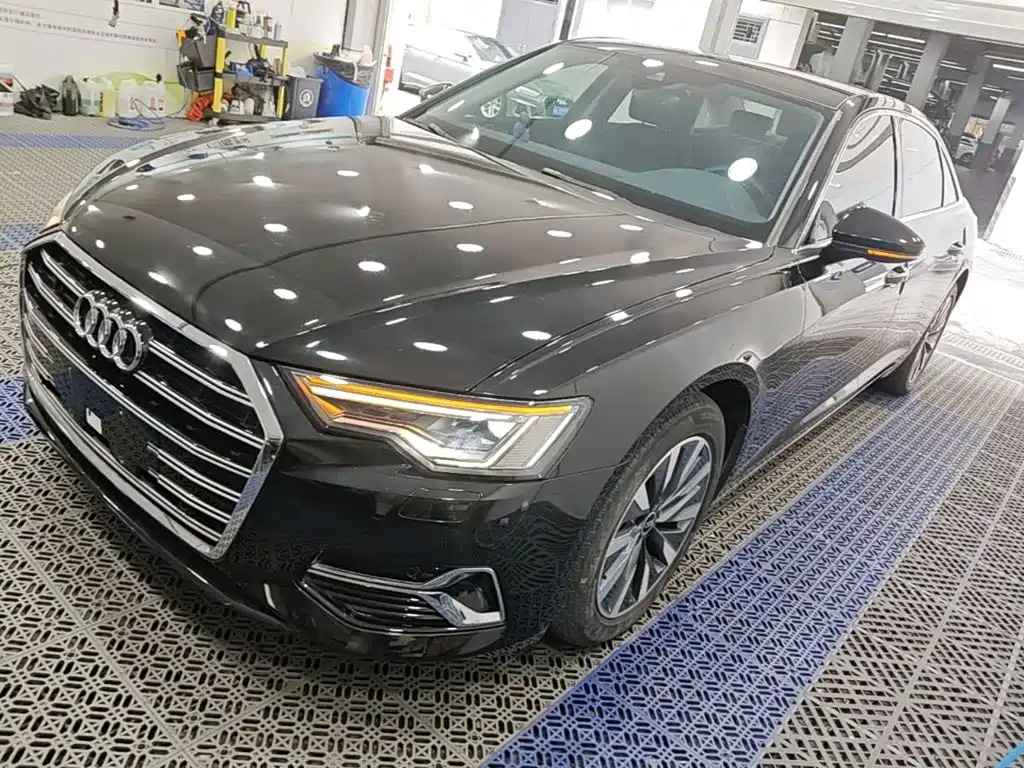 Audi A6L — фото 2