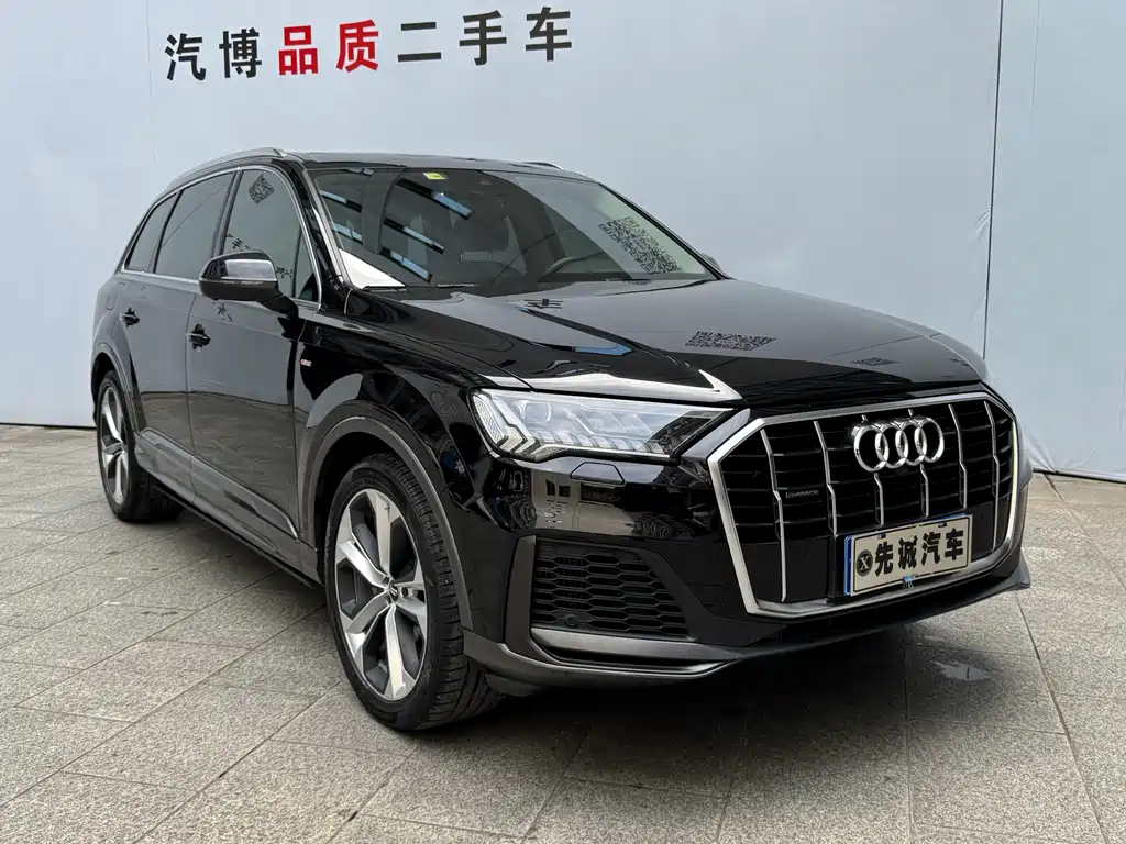 Audi Q7 — фото 3