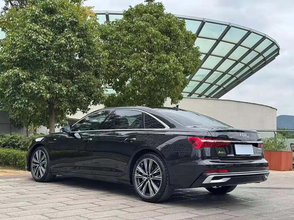 Audi A6L — фото 7