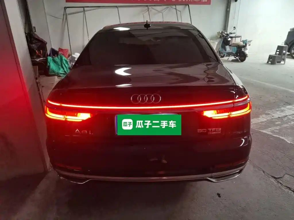 Audi A8 — фото 6