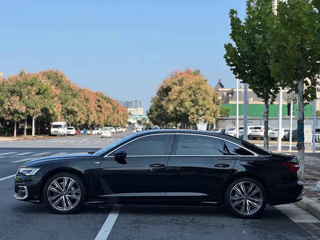 Audi A6L — фото 3