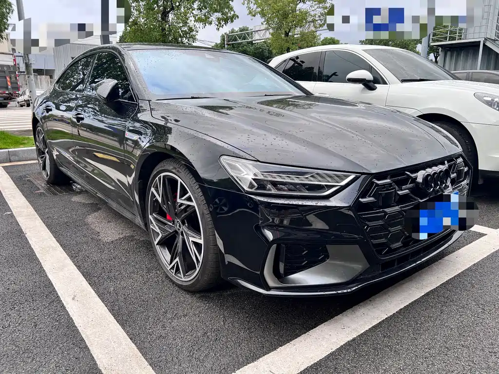 Audi A7L — фото 2