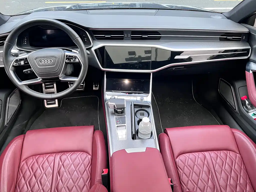 Audi A7L — фото 13