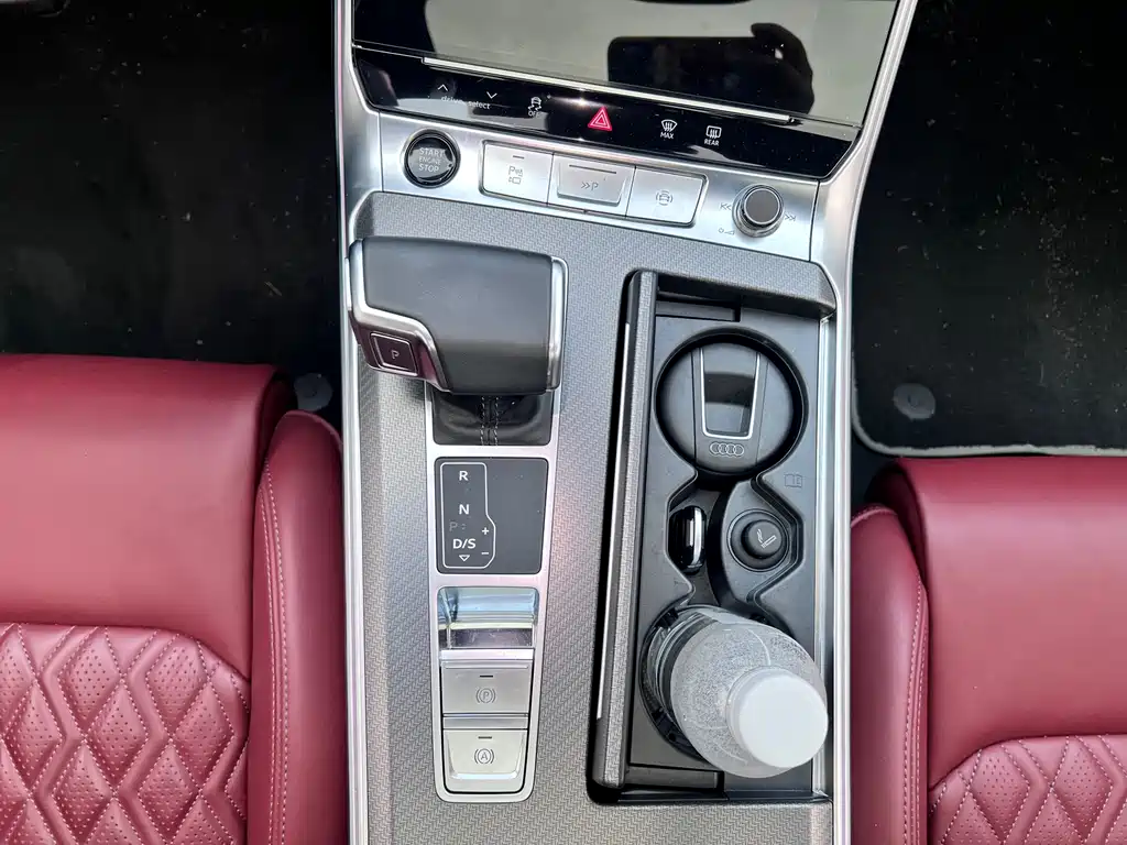 Audi A7L — фото 17