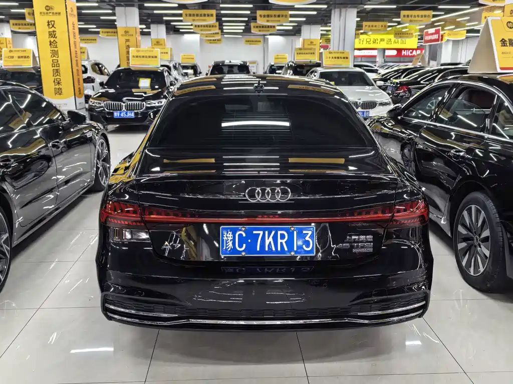 Audi A7L — фото 13