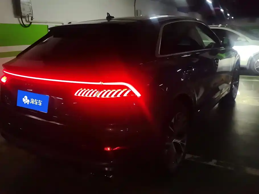 Audi Q8 — фото 3