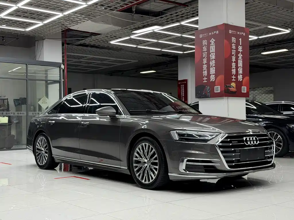 Audi A8 — фото 3