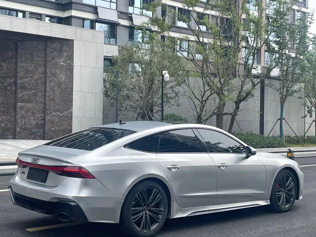 Audi A7 — фото 11