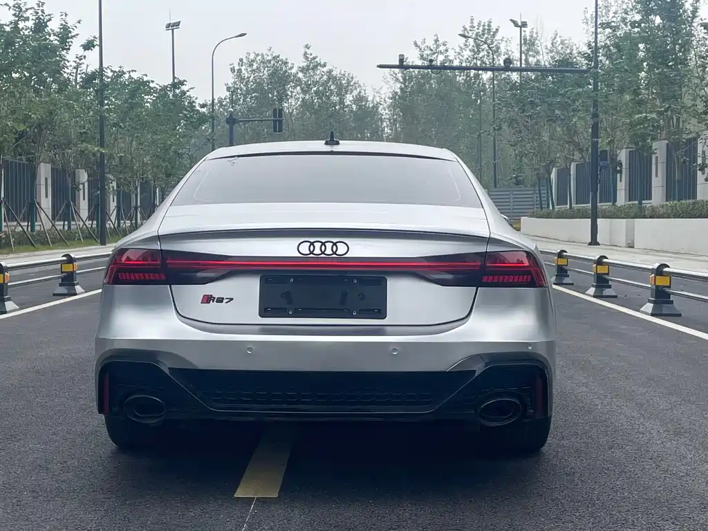 Audi A7 — фото 9