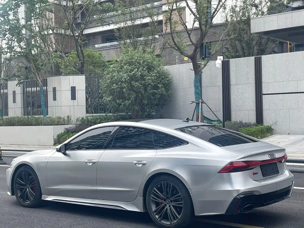 Audi A7 — фото 10