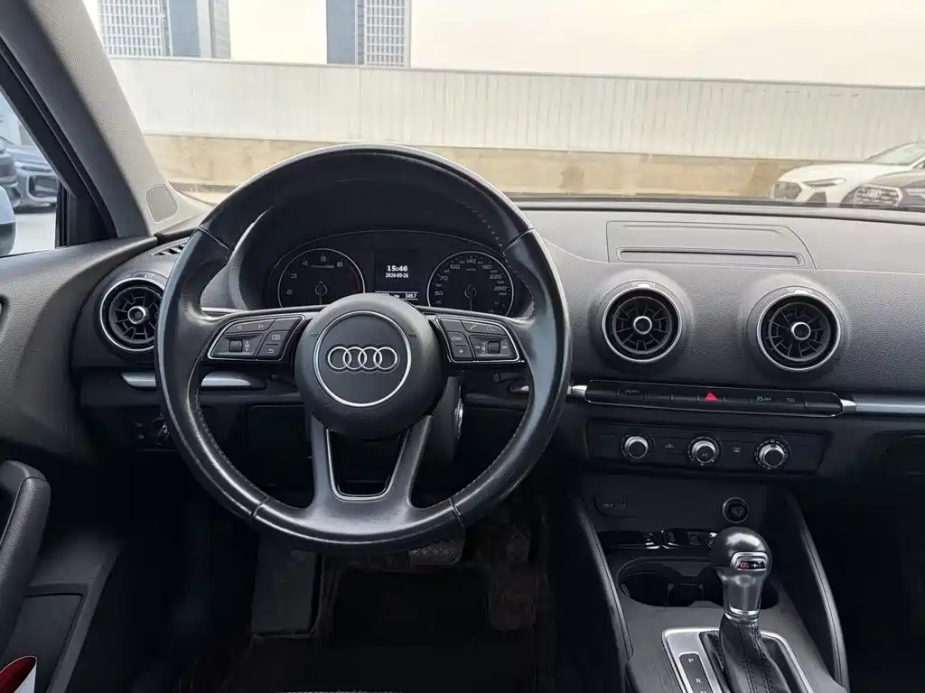 Audi A3 — фото 10