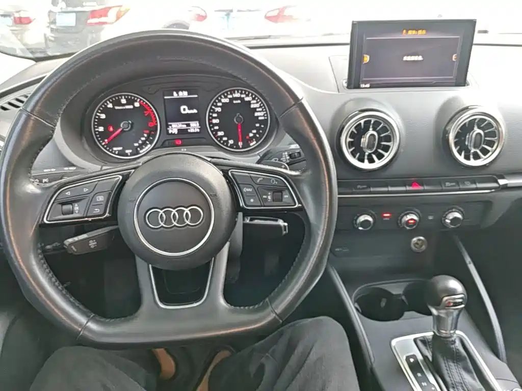 Audi A3 — фото 10