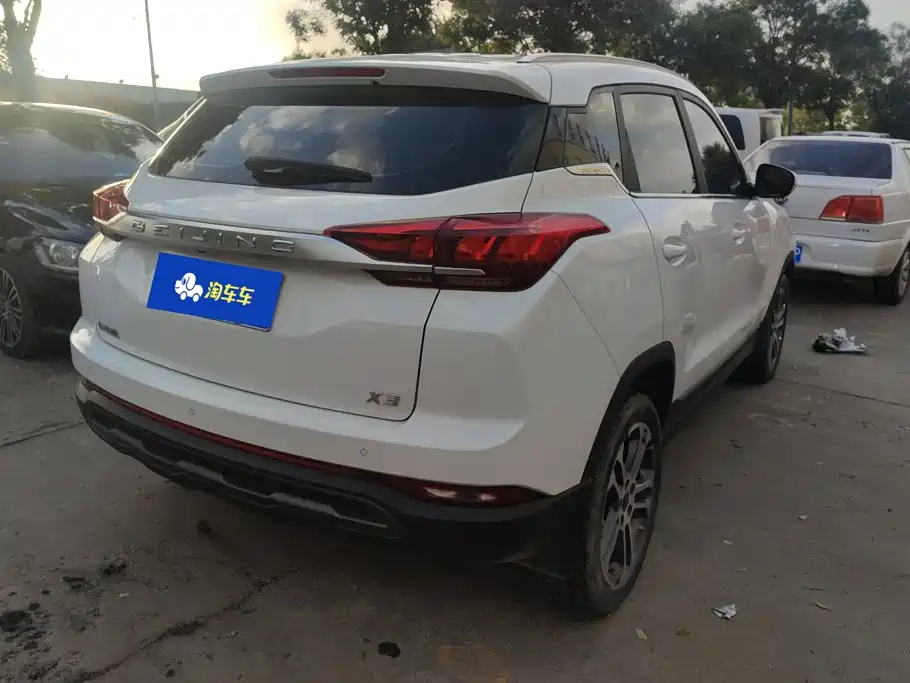 BAIC X3 — фото 3