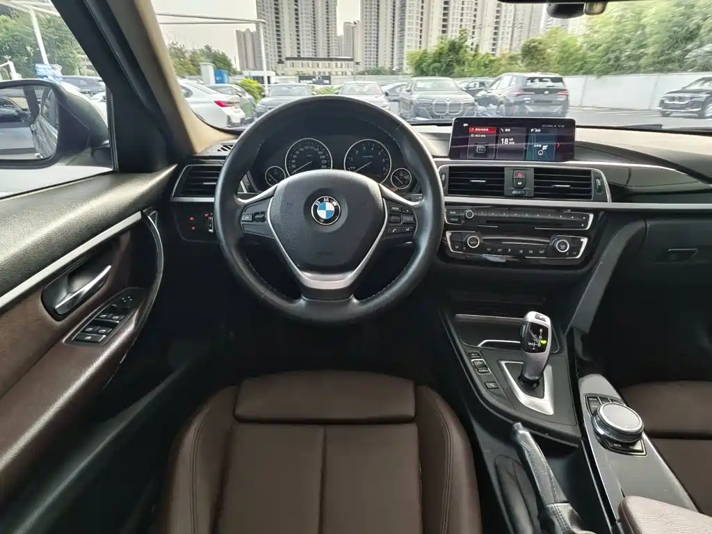 BMW 3 Series — фото 11