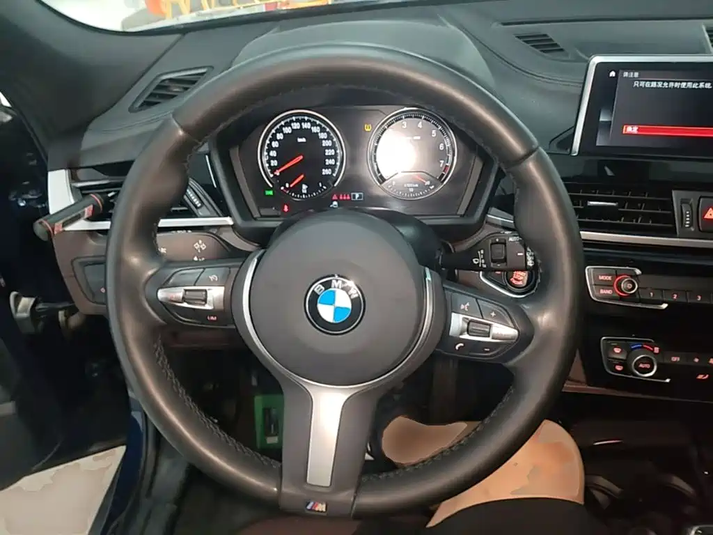 BMW X2 — фото 11