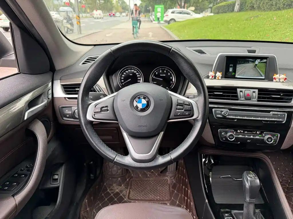 BMW X1 — фото 14