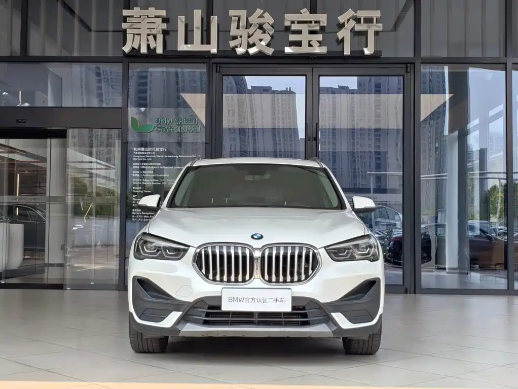 BMW X1 — фото 2