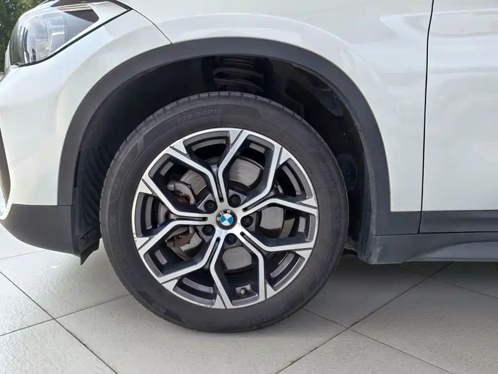 BMW X1 — фото 14