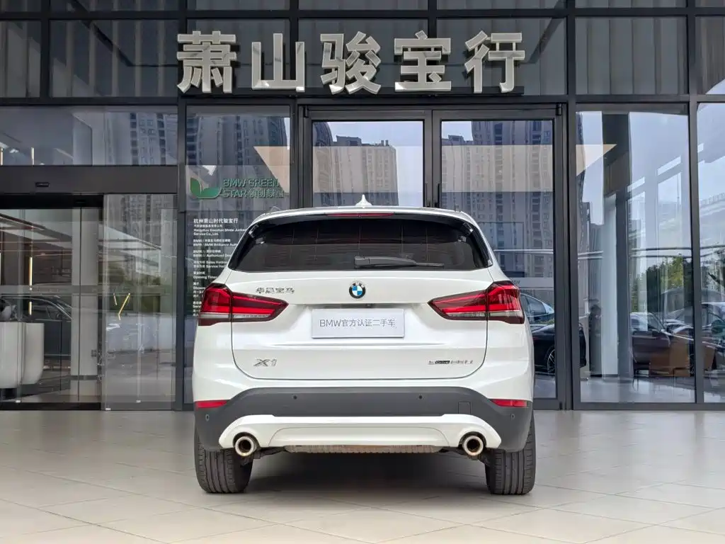 BMW X1 — фото 4