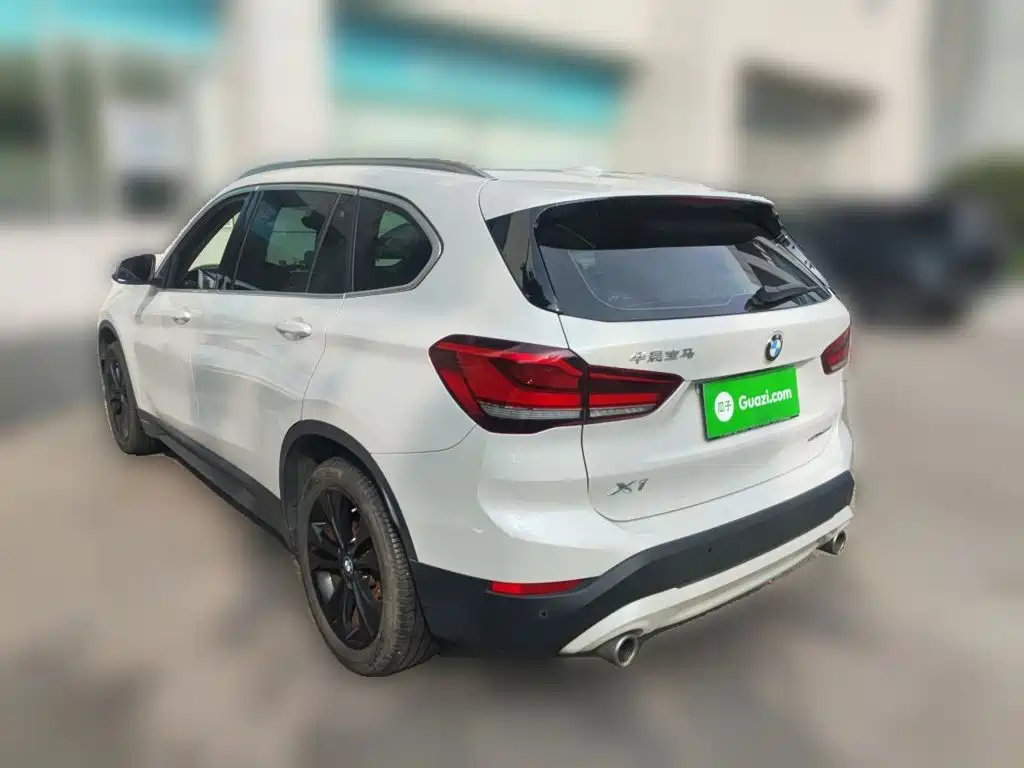 BMW X1 — фото 25