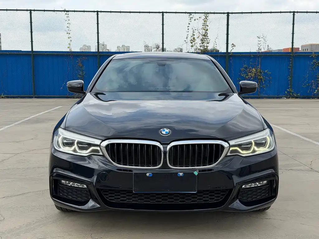 BMW 5 Series — фото 2
