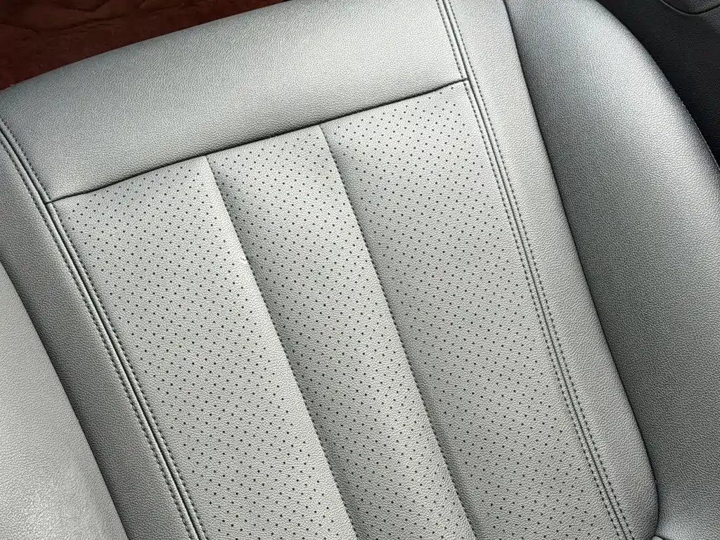 BMW 5 Series — фото 13