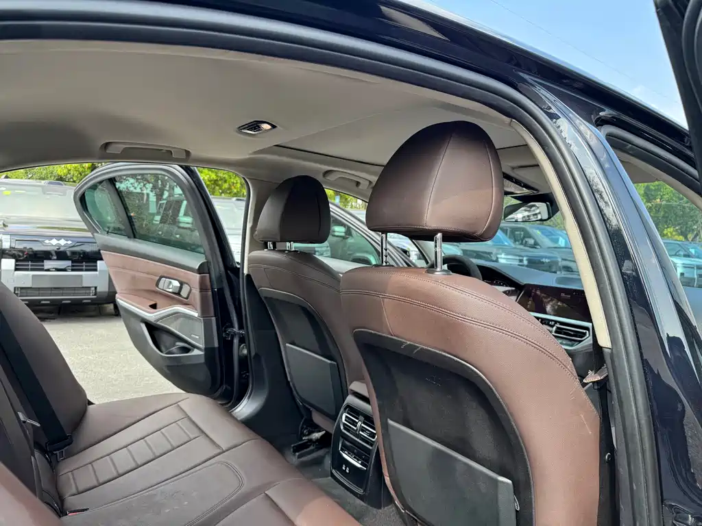 BMW 3 Series — фото 14