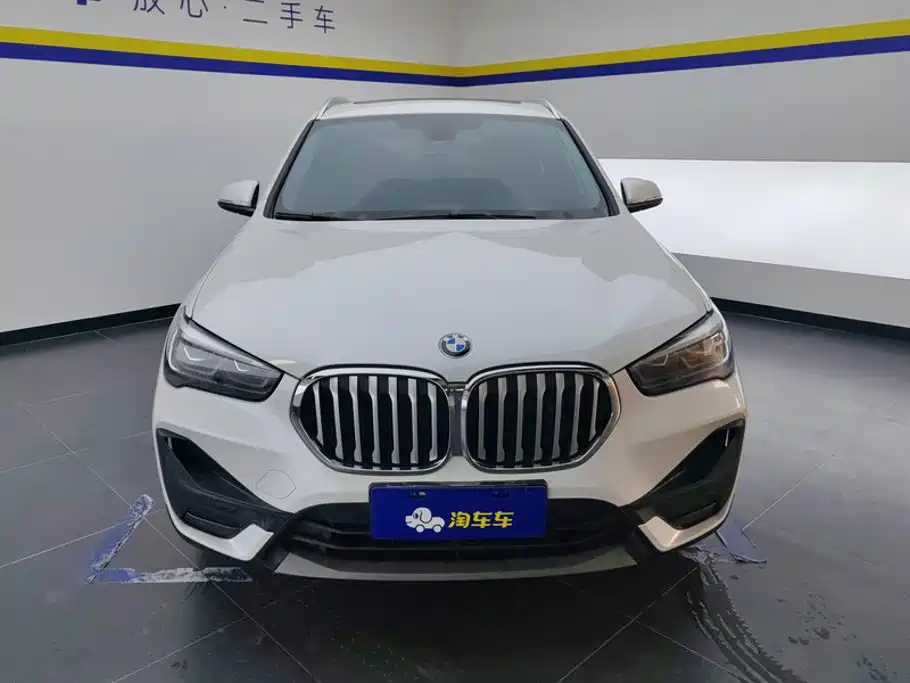 BMW X1 — фото 2