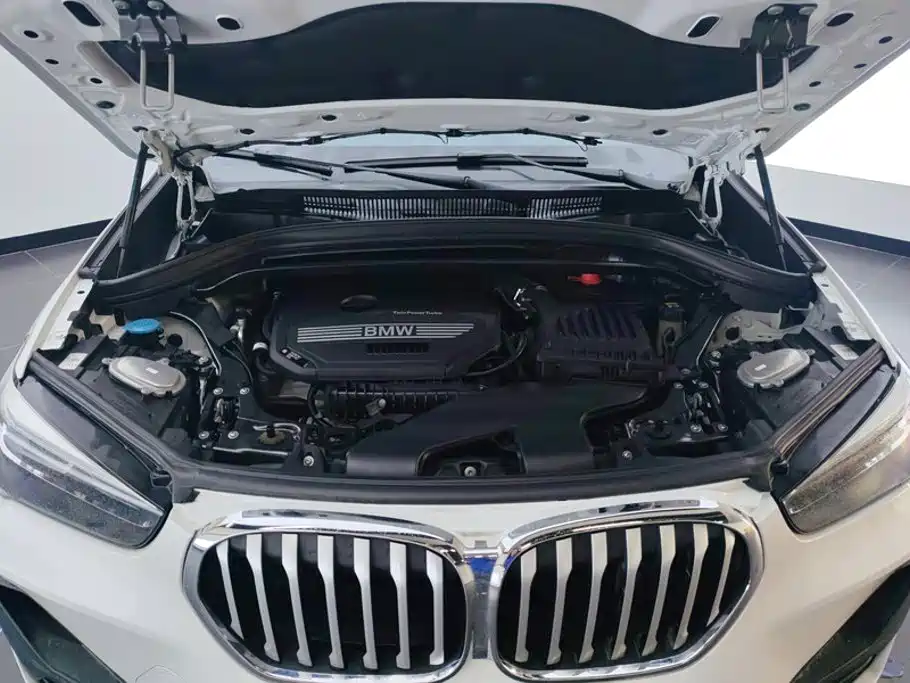 BMW X1 — фото 10