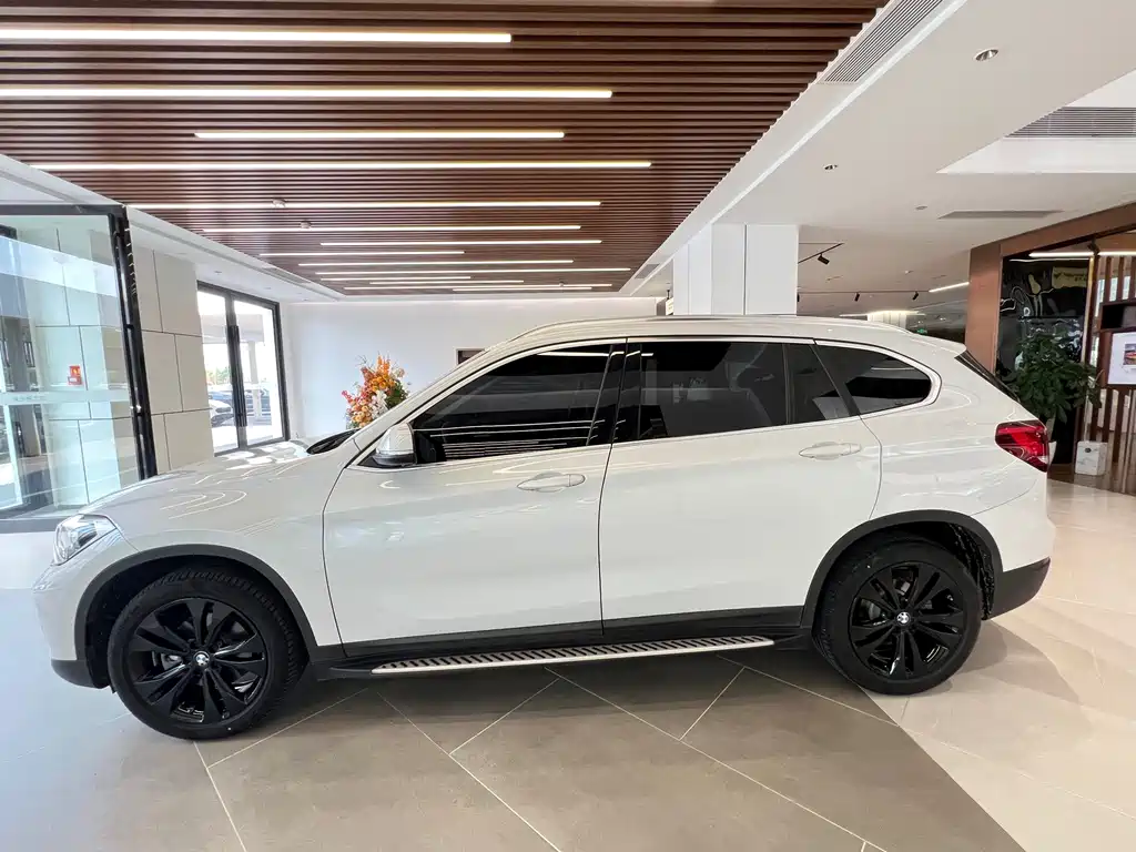 BMW X1 — фото 3