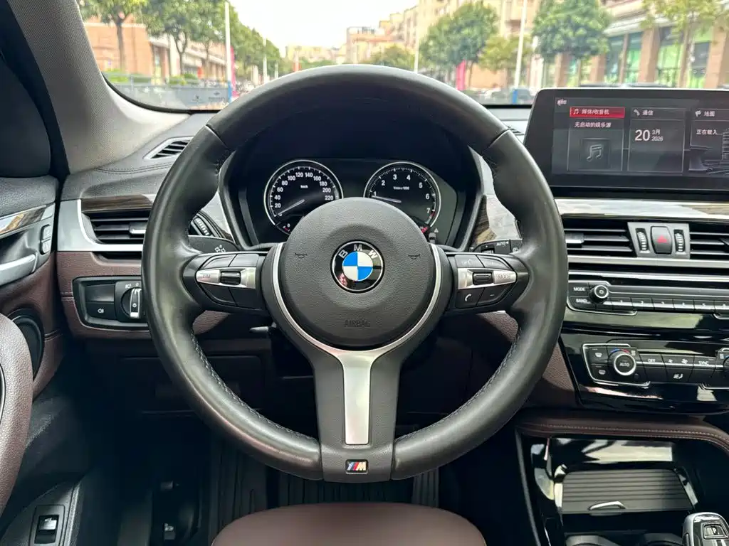 BMW X1 — фото 17
