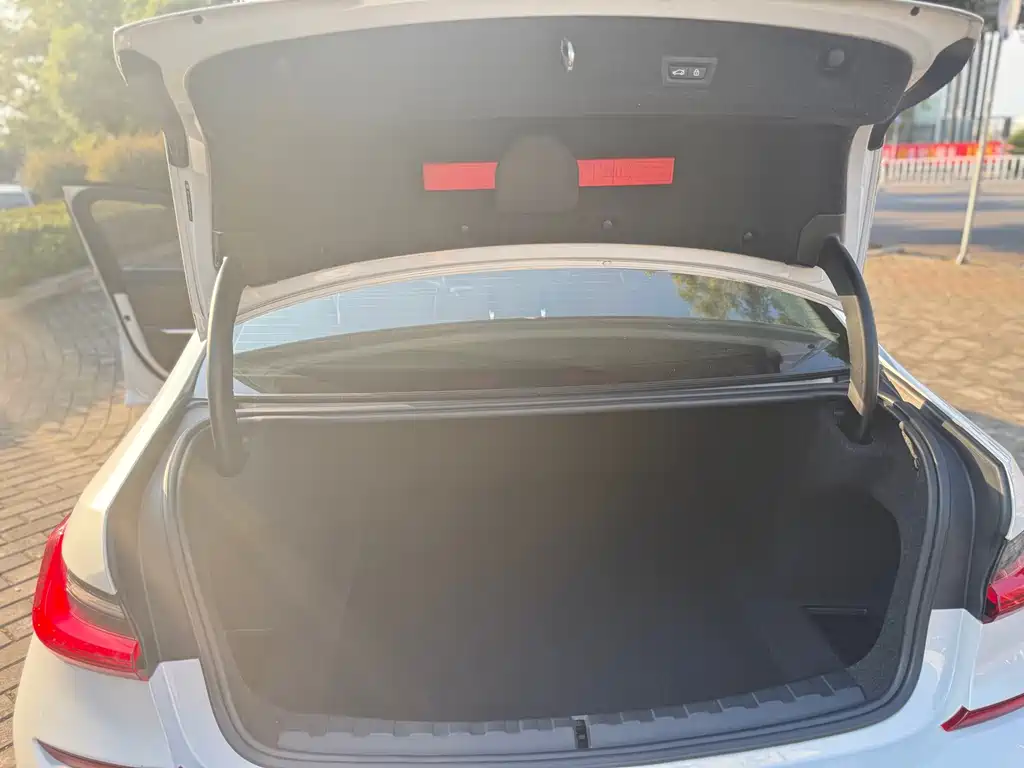 BMW 3 Series — фото 13