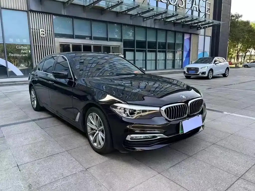 BMW 5 Series New Energy — фото 3