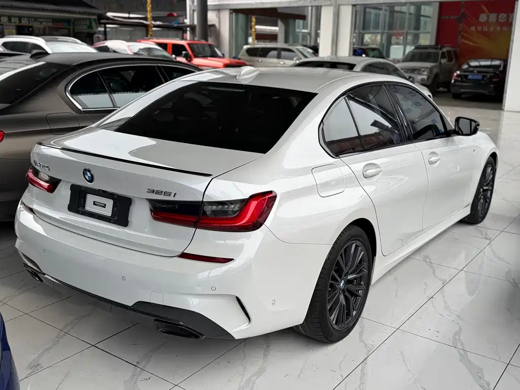 BMW 3 Series — фото 11