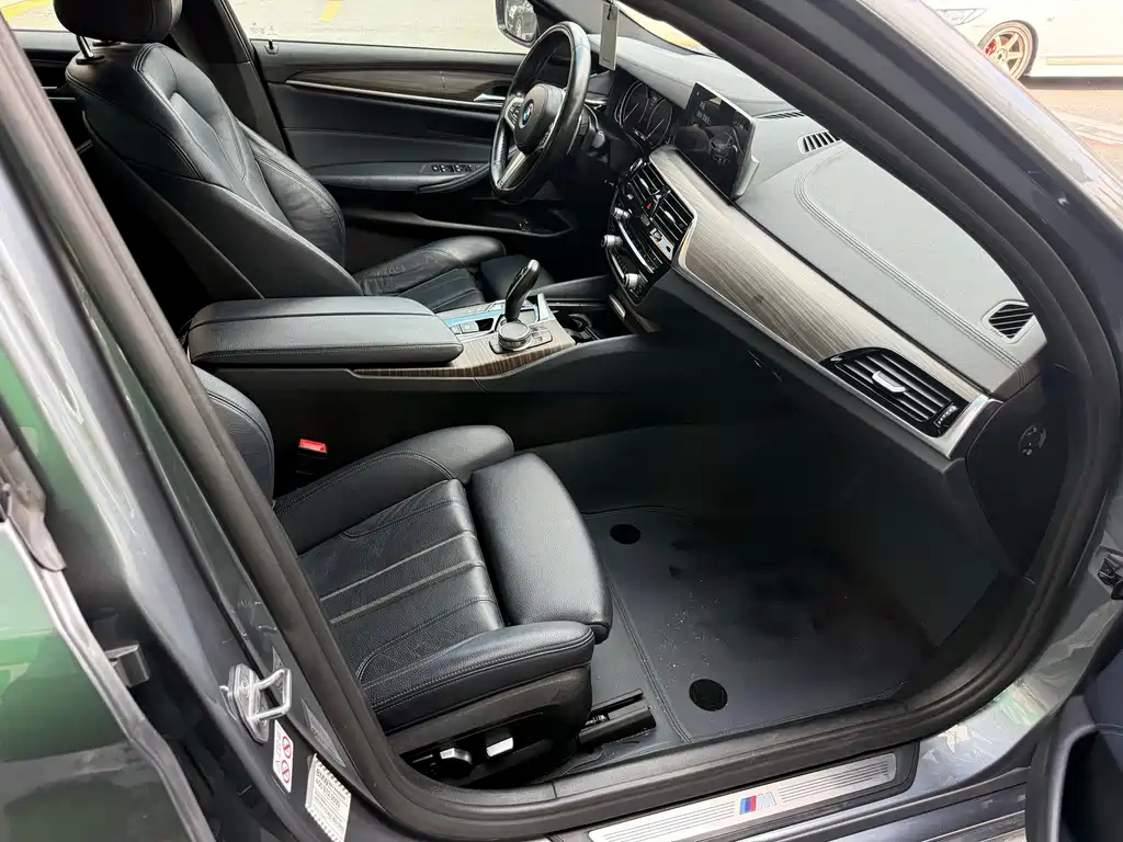BMW 5 Series (Import) — фото 9