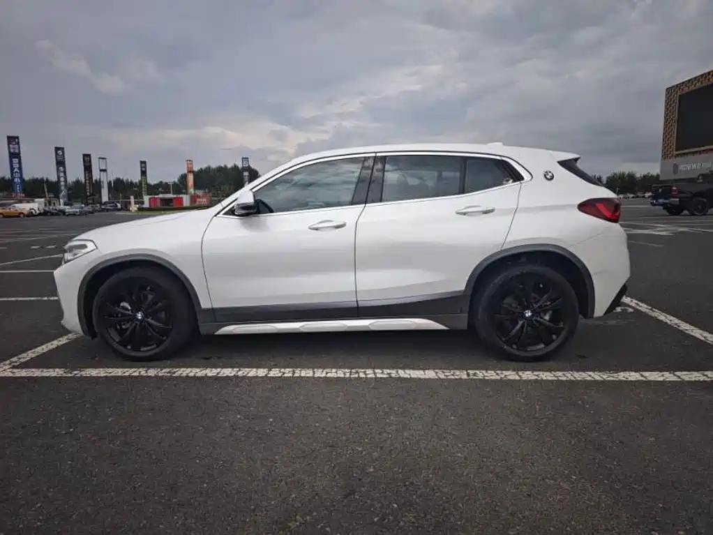 BMW X2 — фото 11