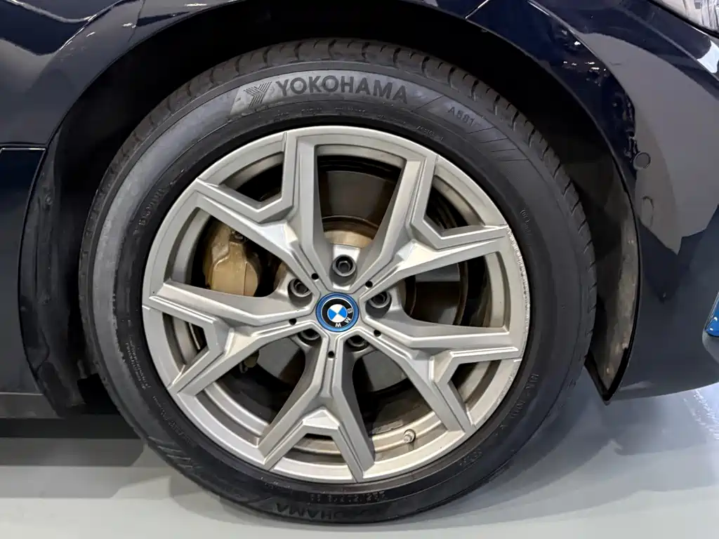 BMW i3 — фото 15