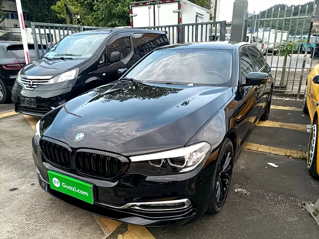 BMW 5 Series — фото 2