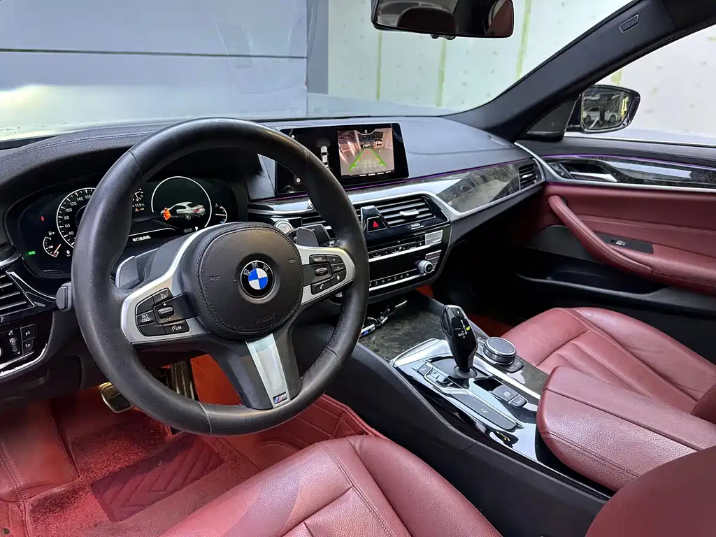 BMW 5 Series — фото 10