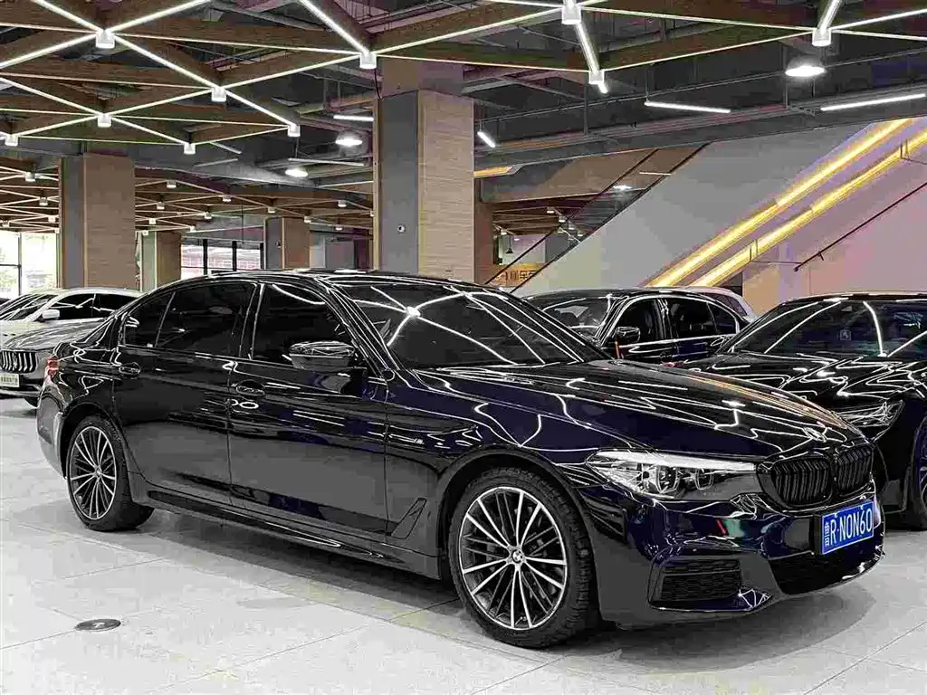 BMW 5 Series — фото 3