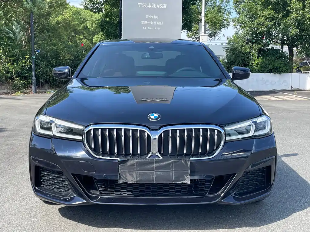 BMW 5 Series — фото 2